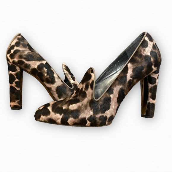 Stuart Weitzman Leopard Print Heels - Picture 1 of 11